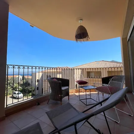 Superbe T2 Avec Grande Terrasse Et Vue Isola Celeste LʼÎle-Rousse