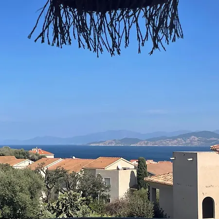 Superbe T2 Avec Grande Terrasse Et Vue Résidence Isola Céleste LʼÎle-Rousse