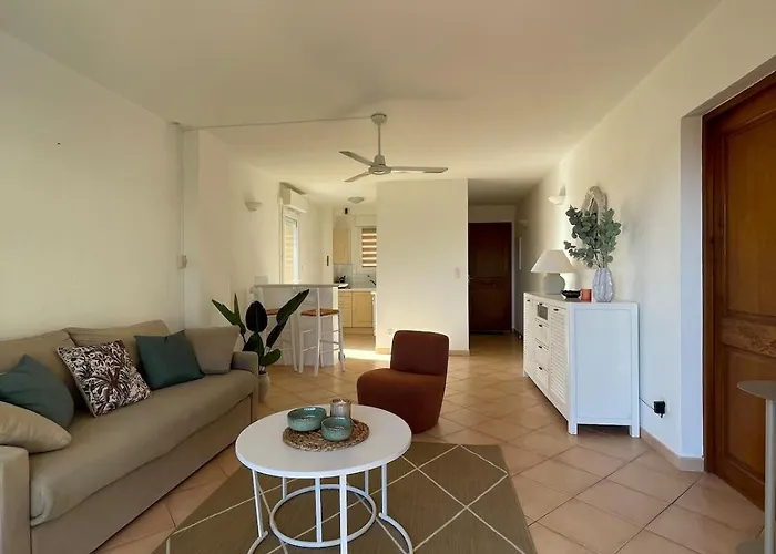 Superbe T2 Avec Grande Terrasse Et Vue Isola Celeste Apartamento LʼÎle-Rousse